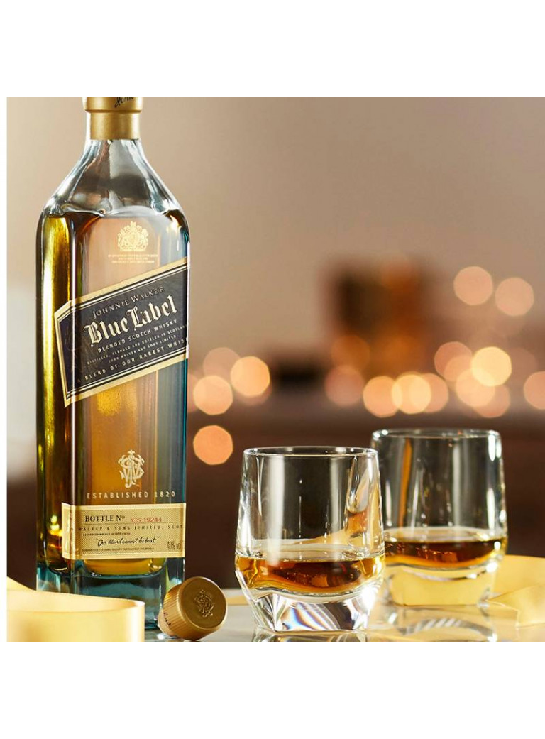 ★Johnnie Walker Blue Label 750ml ２本セット！！ Johnnie Walker Blue Label 750ml Gift Set With 2 Glasses - Liquor